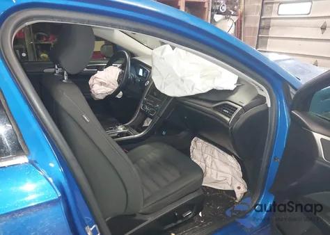 2019 Ford Fusion Se z USA, uszkodzony, nr VIN 3FA6P0HD9KR203734